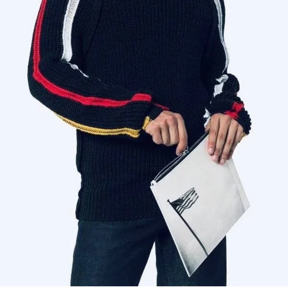 Men’s clutch